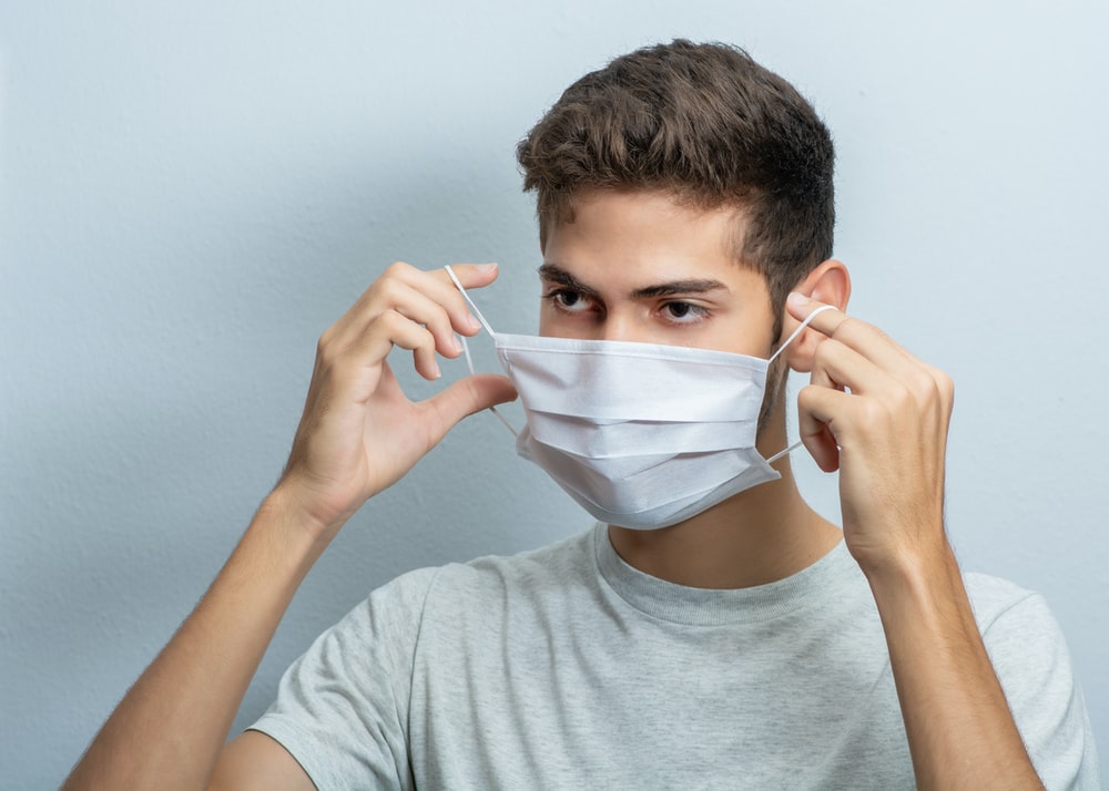 cómo combinar barba y mascarilla